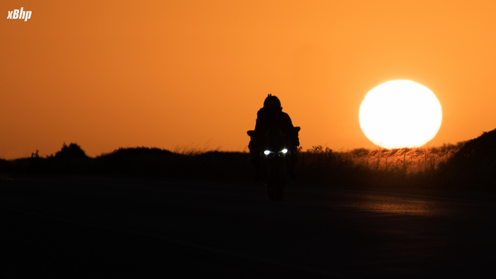 Ninja H2_Ducati Panigale_1299_touring_roadtrip_australia