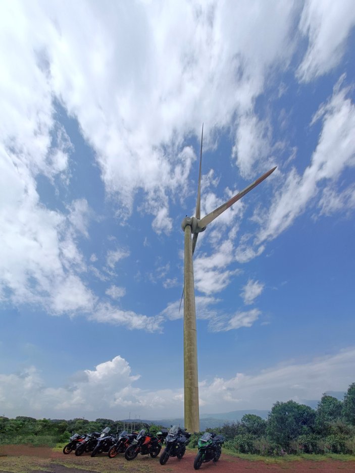 Click image for larger version

Name:	D2 Windmill.jpg
Views:	174
Size:	85.0 KB
ID:	2240313