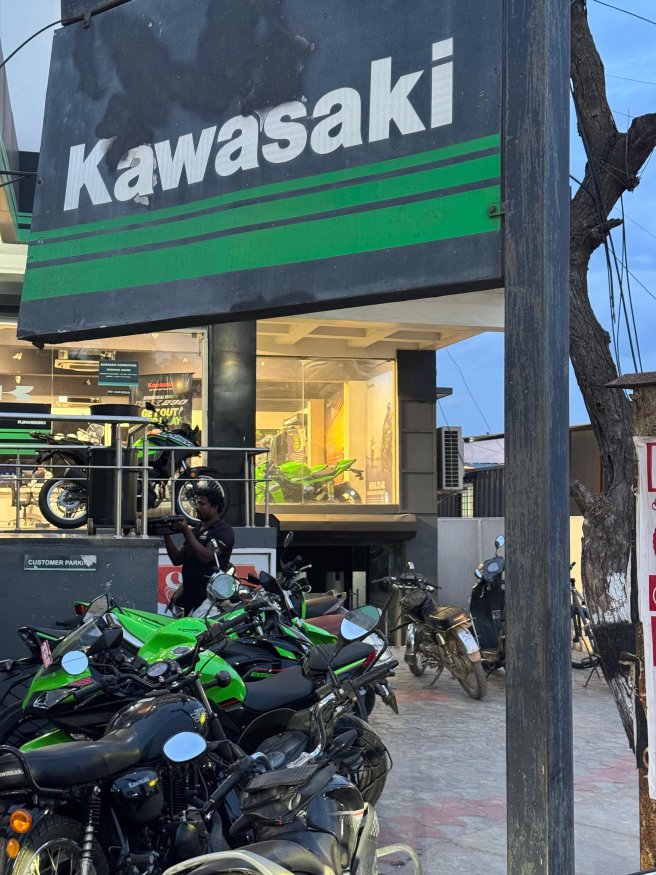 Click image for larger version

Name:	ZX6R (7).jpg
Views:	23
Size:	145.7 KB
ID:	2240663