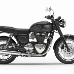 Bonneville T120 Jet Black Right