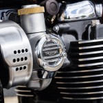 Bonneville T120_ThrottleBodyEmbellisher_Ribbed_Chrome1