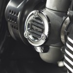 Bonneville T120_ThrottleBodyEmbellisher_Ribbed_Chrome2