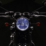 Bonneville_T120_Black_Details_Front_Light