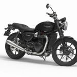 Street Twin Matt Black Front Quarter