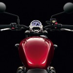 Street_Twin_Detail_Tank_Clock_Bars