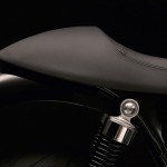 Thruxton_Detail_Seat_stitching