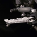 Thruxton_R_Detail_Footpeg