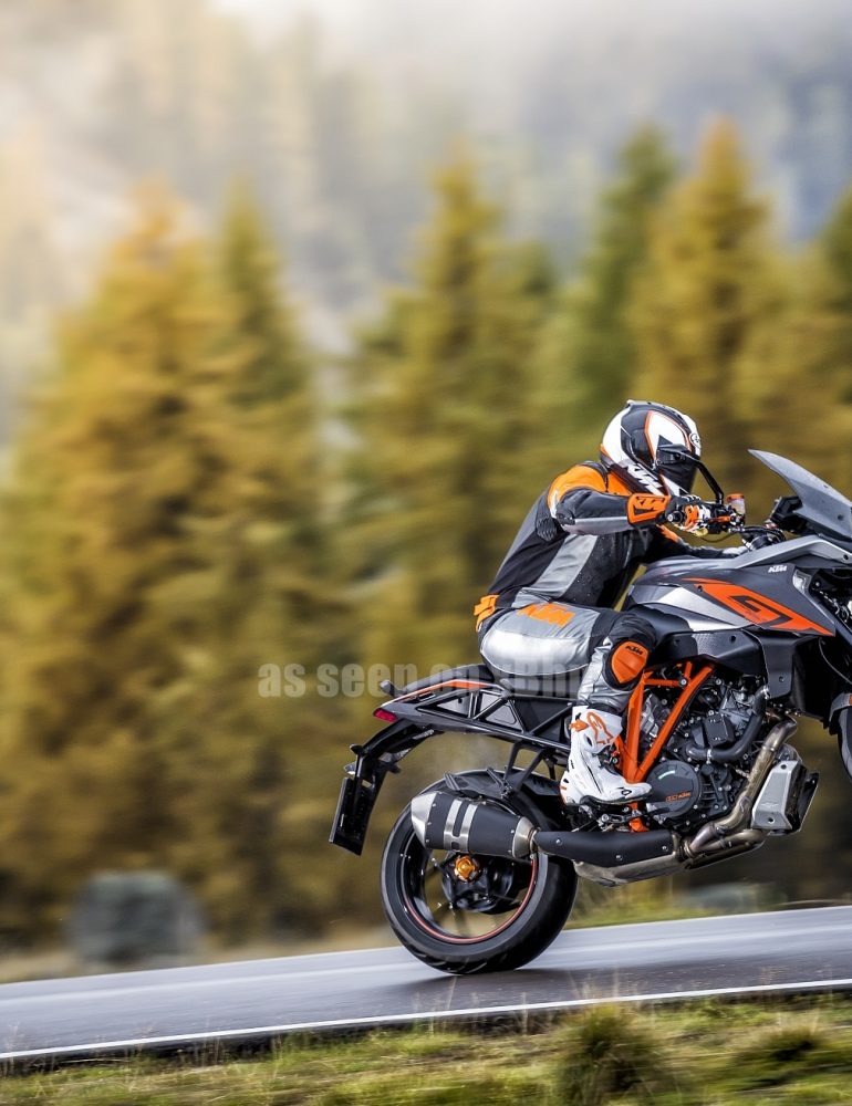 2016 KTM 1290 Super Duke GT – EICMA 2015