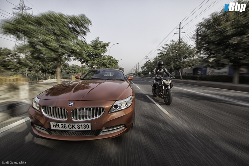 Driver vs Rider Benelli TNT 899 vs BMW Z4 02