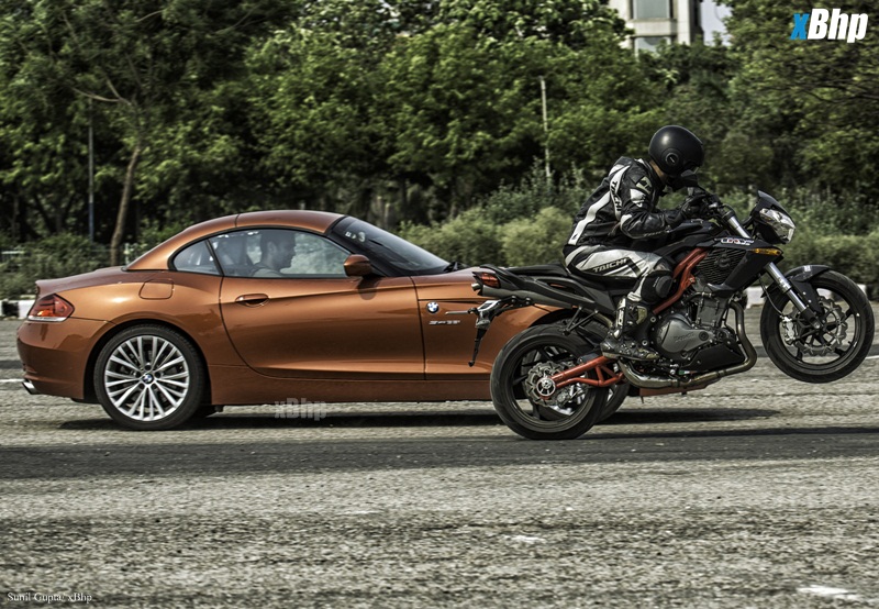 Driver vs Rider Benelli TNT 899 vs BMW Z4 27