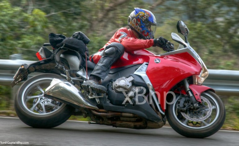 Honda VFR1200F Recalled over faulty universal joint in the driveshaft
