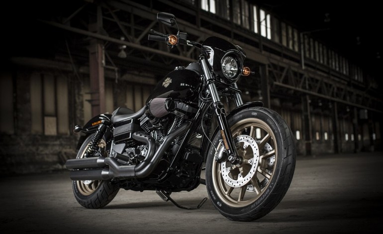 Harley Davidson unwraps two new bikes for 2016