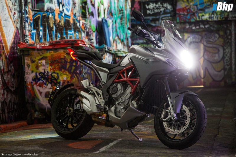 MV Agusta Tourismo Veloce 800 06