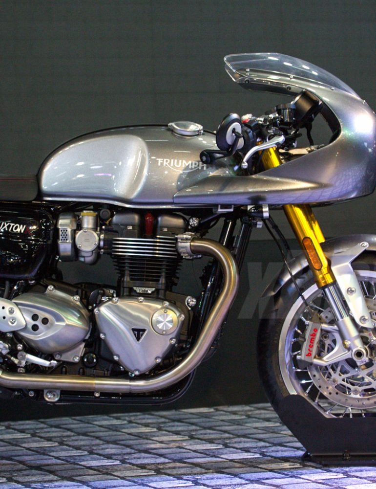 2016 Triumph Bonneville Launched at Rs 690000/-