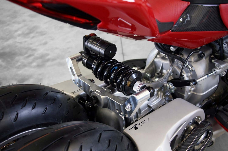 insane-lazareth-lm-847-bike-uses-a-470-hp-maserati-v8-engine_1