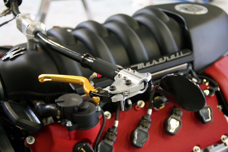 insane-lazareth-lm-847-bike-uses-a-470-hp-maserati-v8-engine_2