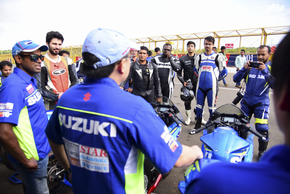 Suzuki_gixxer_cup_20164