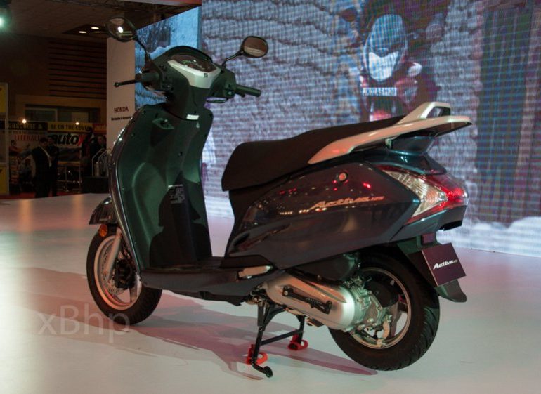 Honda Activa Outsells Motorcycles in 2016!