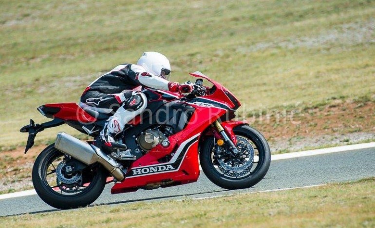 Honda Fireblade 2017 spotted testing