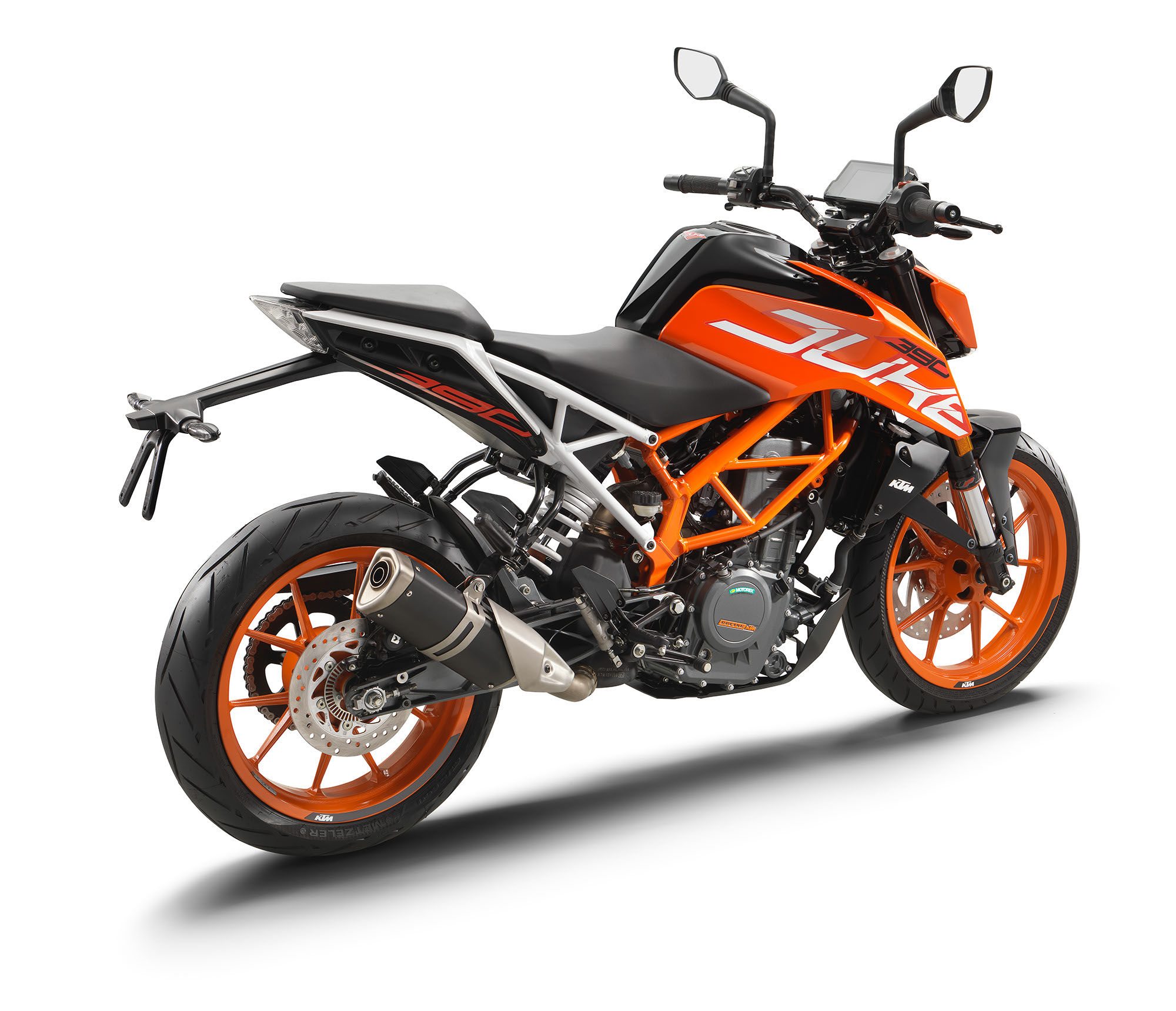 2017-ktm-390-duke-rear