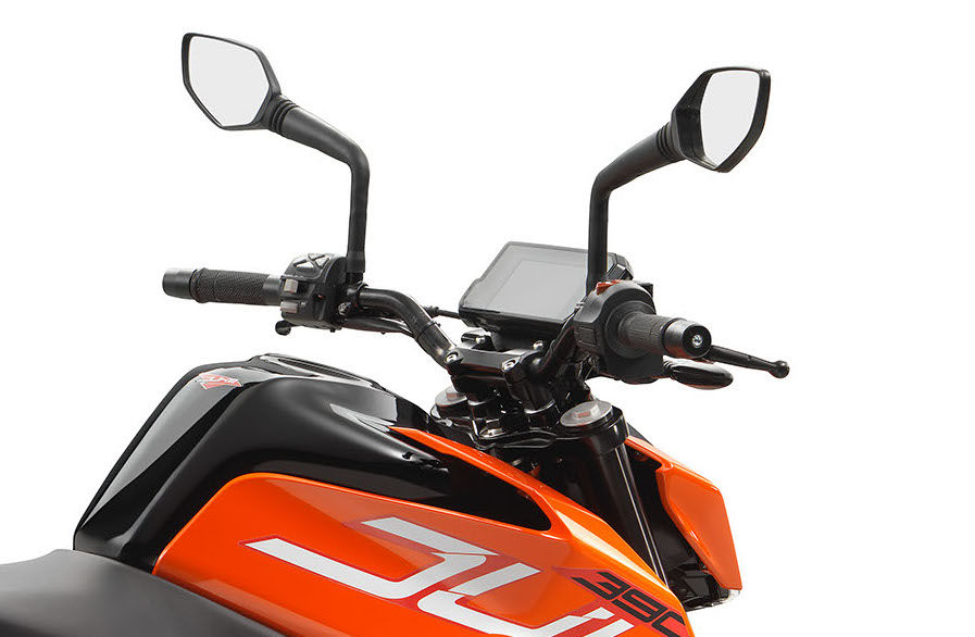 2017-ktm-duke-390-dash