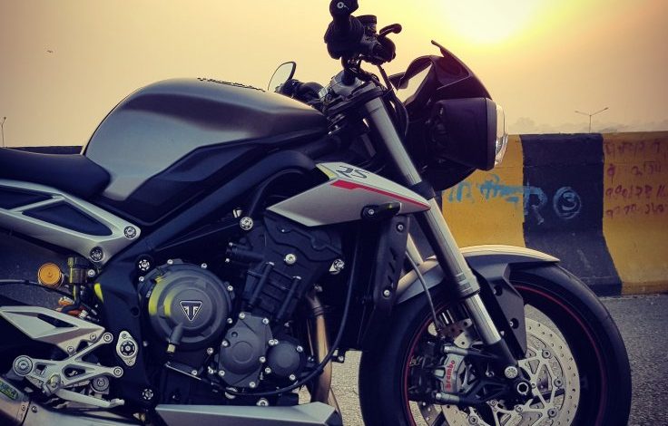 Triumph Street Triple RS: (Very) Big Things Come in Small Packages