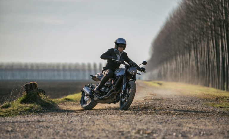 Benelli Leoncino Trail & Sport unveiled at EICMA