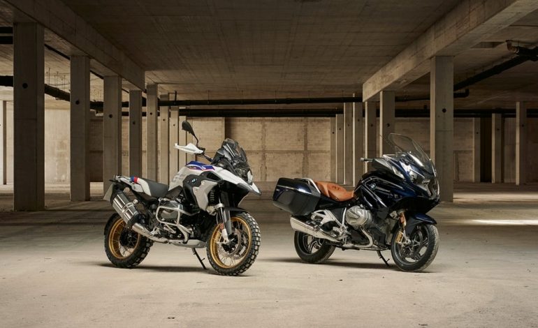 INTERMOT 2018: 2019 BMW R 1250 GS and R 1250 RT with ShiftCam