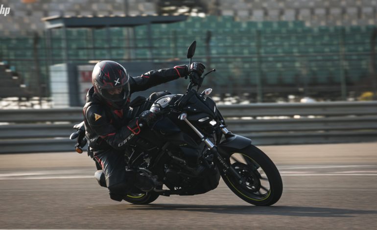 Live with the Yamaha MT15 #DarkSideOfJapan