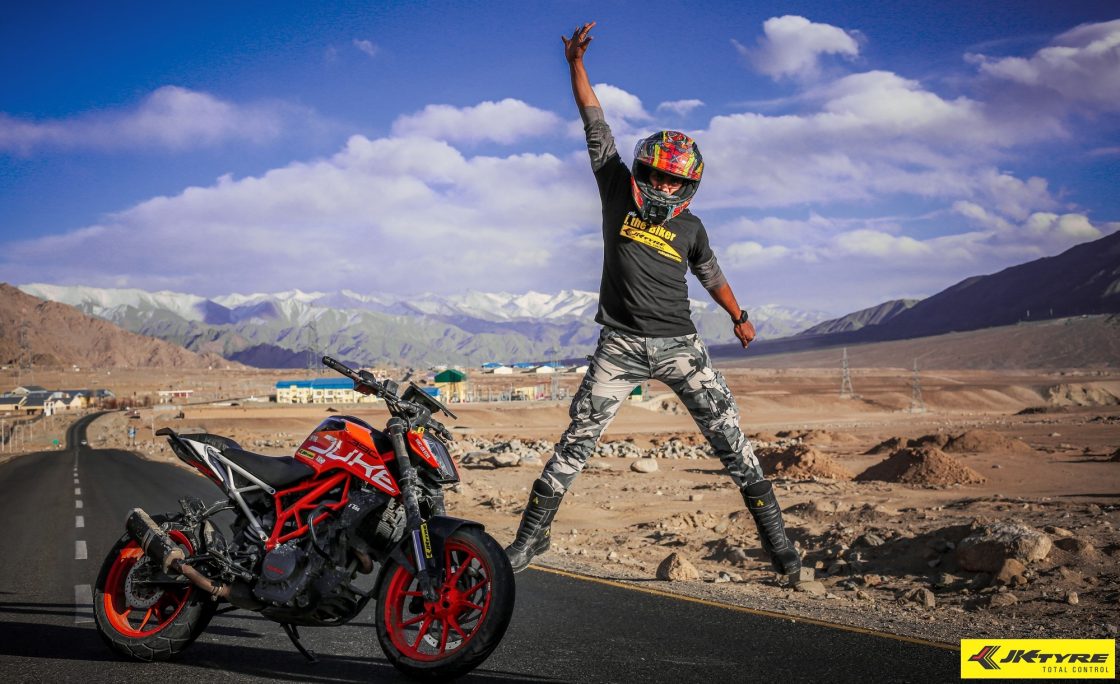 Khardung La scaled in winter with #SmartTyres from JK Tyre