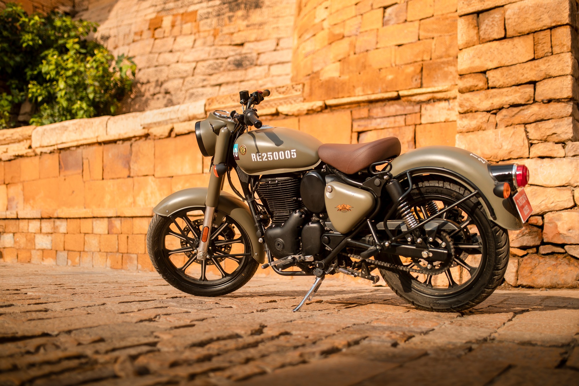 Legend Reborn: Here's the new Royal Enfield Classic 350 - xBhp.com ...