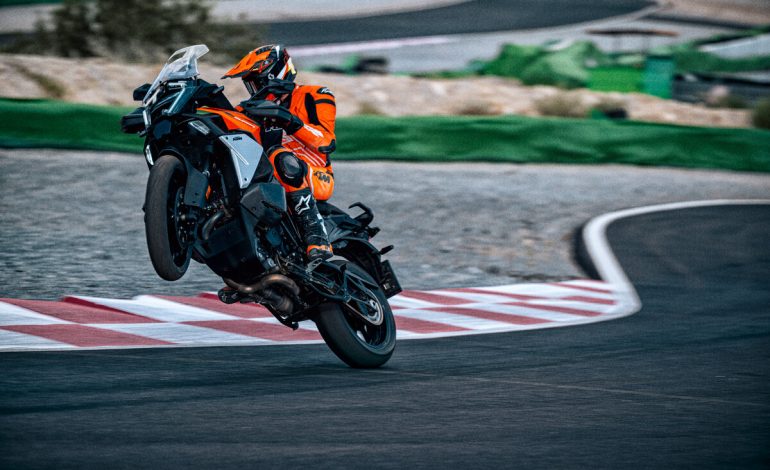 KTM 1390 Super Adventure S & S Evo unveiled